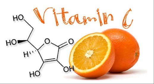 Vitamina C para o rosto: saiba os benefícios para a sua pele.🍊 A vitamina C para o rosto atua de forma a ajudar a estimular a formação do colágeno, que é naturalmente produzido pela pele. Ela restitui a elasticidade, o frescor e a juventude da pele do rosto.

A vitamina C para o rosto também é bastante aplicada para cicatrizar feridas, para clarear manchas causadas pelo sol, acne ou sardas e também hidratar a pele na medida certa, sem deixá-la oleosa, entre outros benefícios. Os cremes com vitamina C podem ser utilizados em qualquer tipo de pele, mesmo que ela seja seca ou oleosa.

Quando manipulada para uso no rosto, a vitamina C é uma excelente opção, especialmente se comparada a outras formas de cosméticos, já que as farmácias de manipulação costumam usar quantidades maiores da vitamina no processo.🍊#esteticafacial #vitc#pelelinda #pelesemmanchas